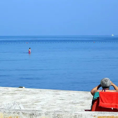 With A Parking Space - 24205 Umag