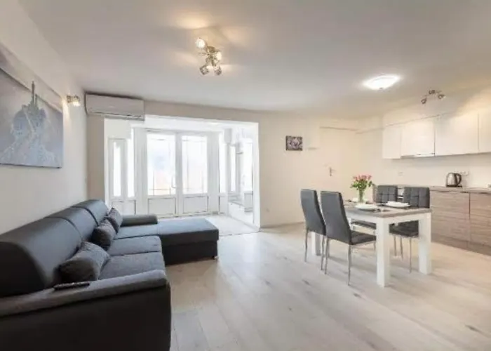 With Parking Space - 24205 * Umag