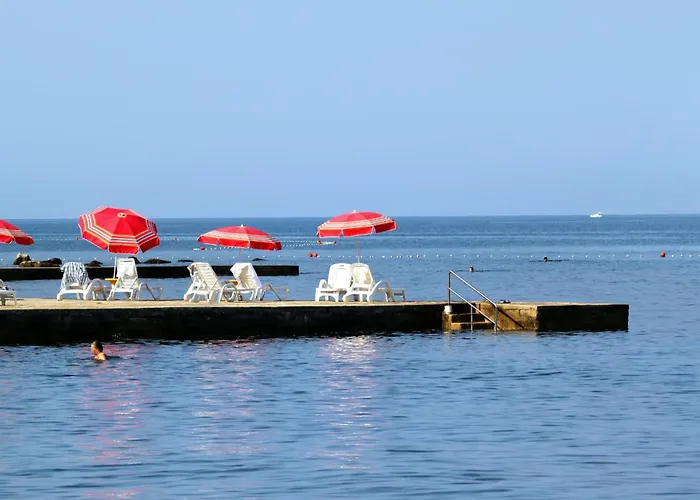 With Parking Space - 24205 Lejlighed