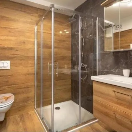 With Parking Space - 24205 Appartement *